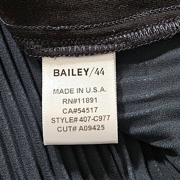 Bailey 44 Top Womens M Black Navy Pleated Layered LS Lagenlook Whimsigoth Fairy - Picture 13 of 16